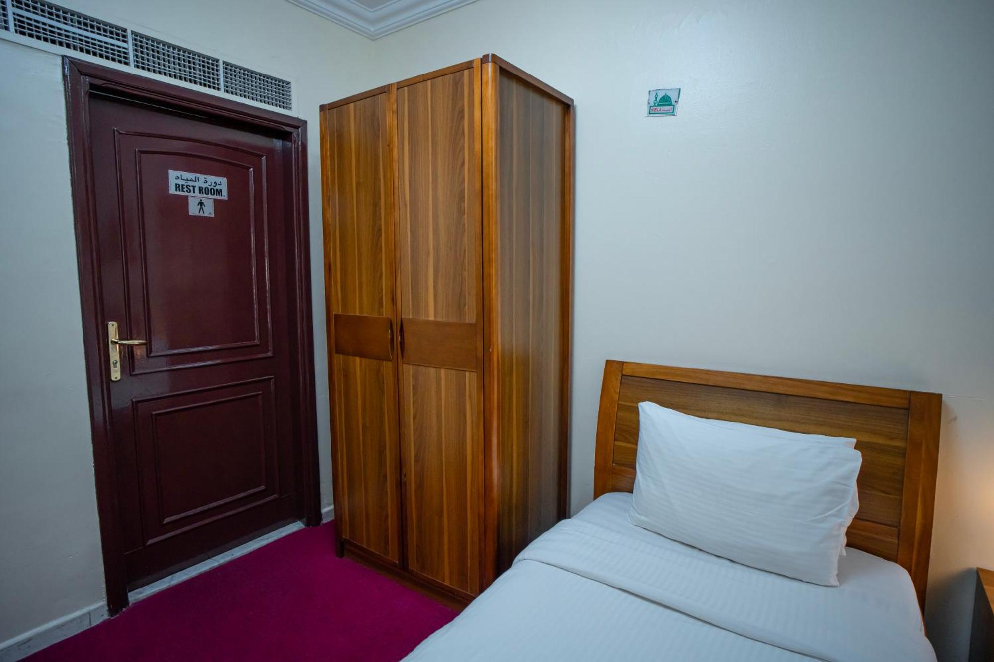 דובאי Al Karnak Hotel מראה חיצוני תמונה