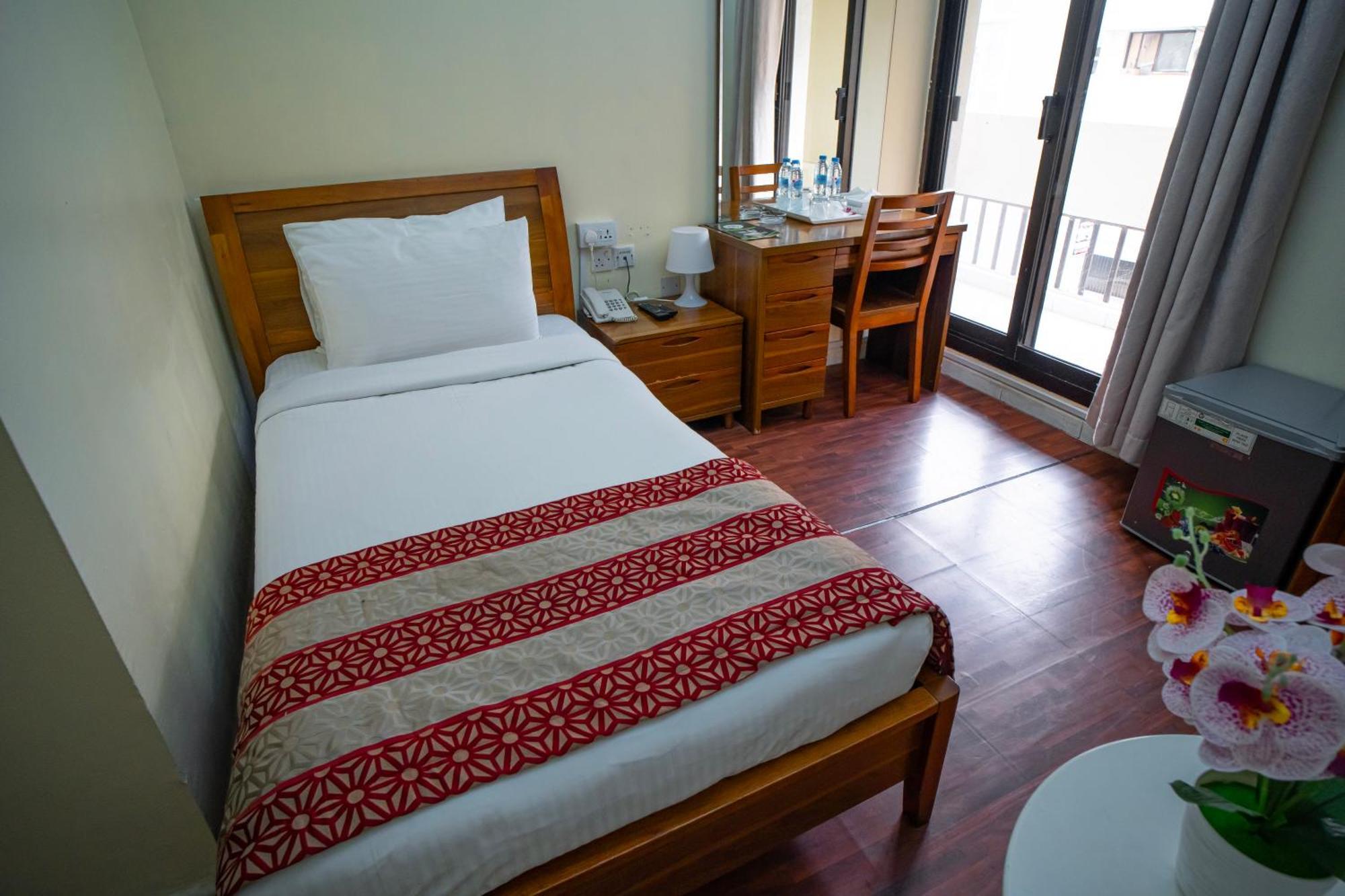 דובאי Al Karnak Hotel מראה חיצוני תמונה